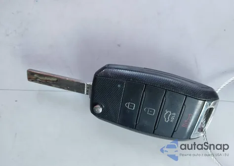 2016 Kia Optima Lx z USA, uszkodzony, nr VIN 5XXGT4L39GG069586